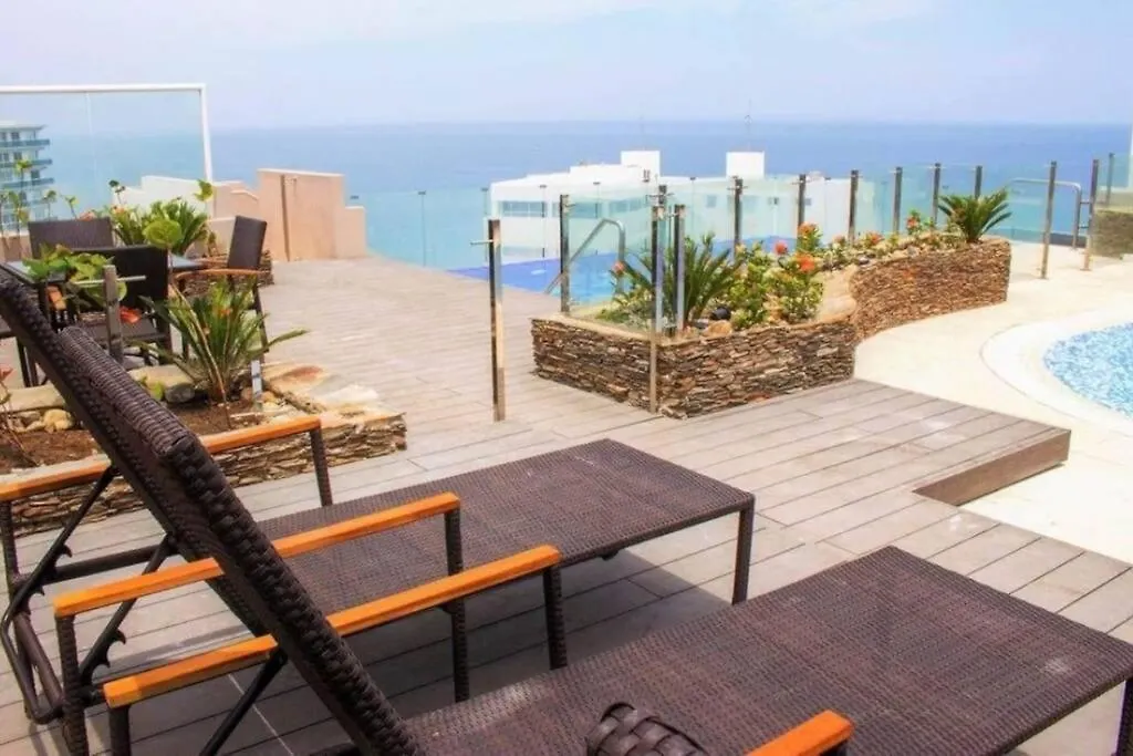 Hermoso apartamento con ingreso directo a la playa Santa Marta