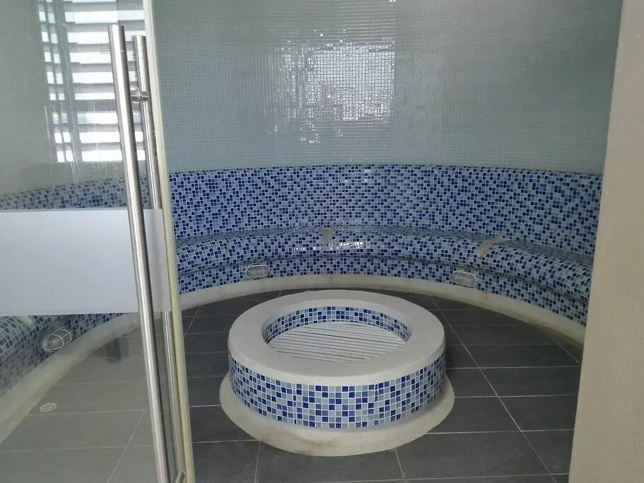 Hermoso apartamento con ingreso directo a la playa Santa Marta